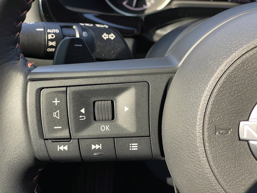 Used 2025 Nissan Pathfinder Rock Creek AWD/4WD image 15