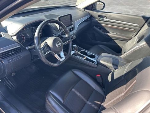 Used 2023 Nissan Altima 2.5 SR image 10