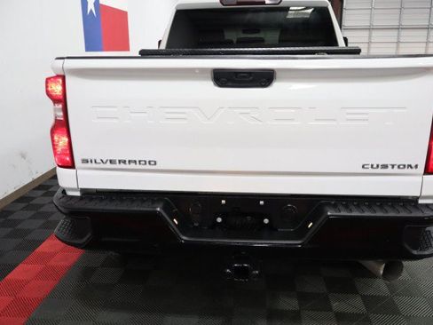 Used 2022 Chevrolet Silverado 2500 Custom w/ Custom Value Package AWD/4WD image 25
