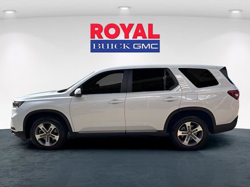 Used 2024 Honda Pilot EX-L image 5