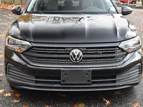 Used 2022 Volkswagen Jetta SE image 14