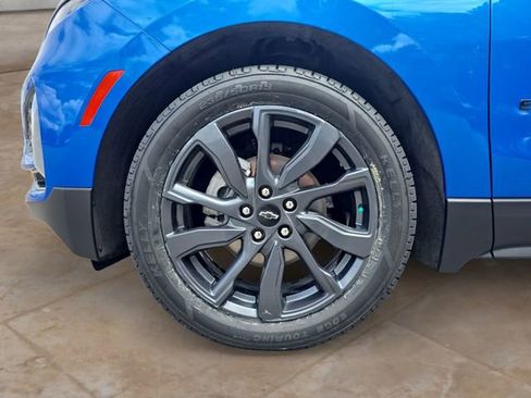Used 2024 Chevrolet Equinox RS FWD image 14