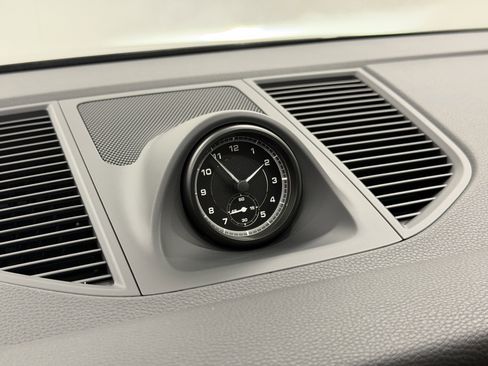 New 2026 Porsche Macan image 52