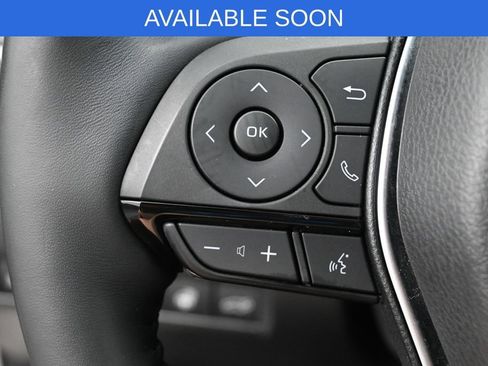Used 2021 Toyota Venza XLE w/ Softex Package AWD/4WD image 17