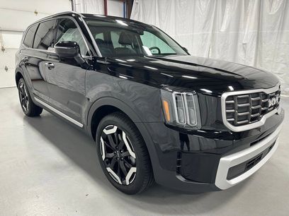 Used 2025 Kia Telluride S