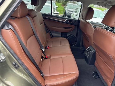 Used 2018 Subaru Outback 2.5i Touring w/ Popular Package #3 image 11