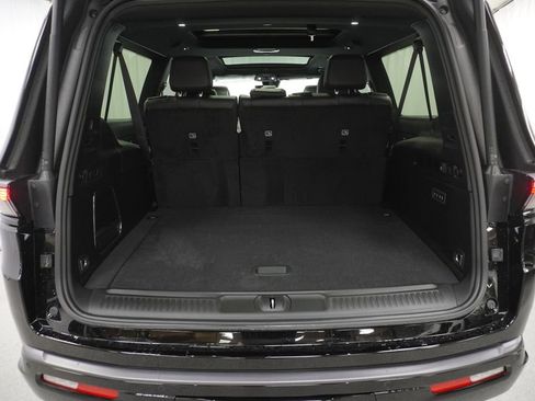 New 2026 Jeep Grand Wagoneer L Limited AWD/4WD image 31