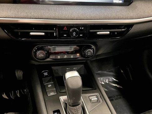 New 2026 Nissan Kicks SV image 23