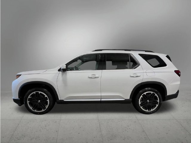 New 2026 Honda Pilot Touring image 2