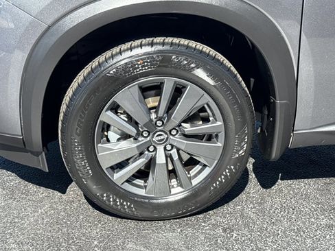 Certified 2024 Nissan Pathfinder S FWD image 14