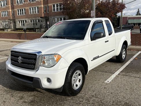 Used 2011 Suzuki Equator 2WD Extended Cab image 14