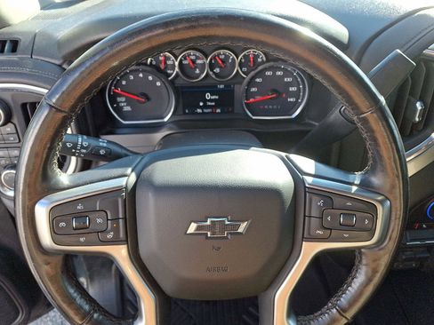 Used 2020 Chevrolet Silverado 1500 LT Trail Boss w/ Convenience Package image 18