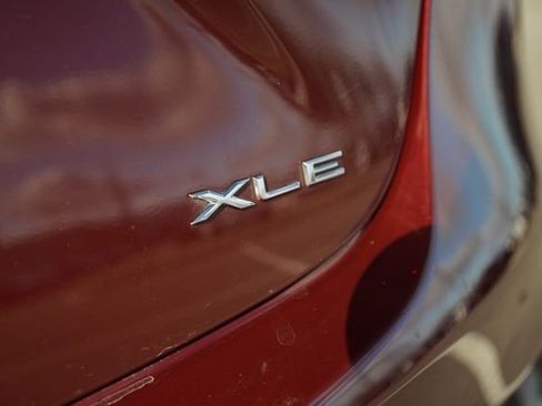 Used 2014 Toyota Avalon XLE image 39