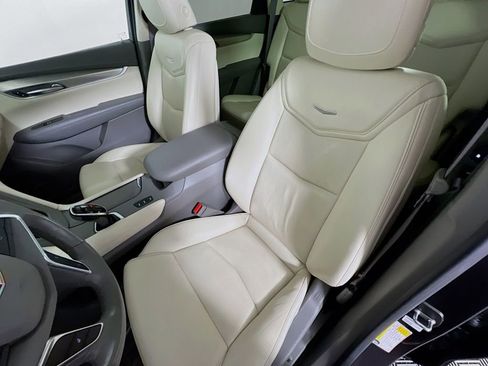 Used 2018 Cadillac XT5 Luxury image 21