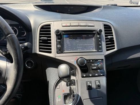 Used 2013 Toyota Venza XLE w/ Tow Prep Pkg FWD image 14