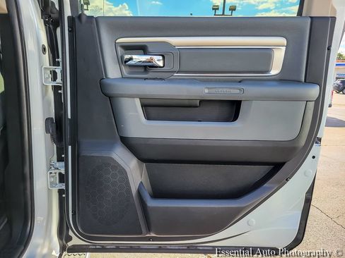 Used 2017 RAM 1500 Big Horn AWD/4WD image 17