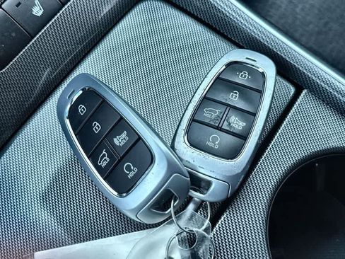 Used 2023 Hyundai Santa Fe SEL FWD image 28