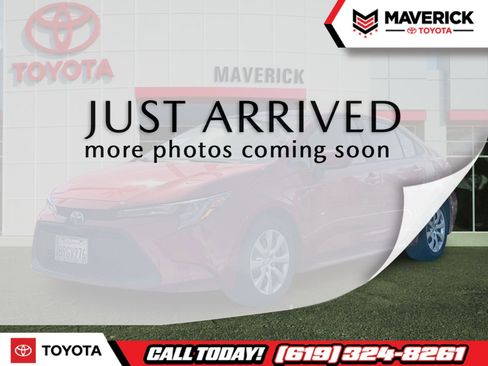 Used 2020 Toyota Corolla LE FWD image 1