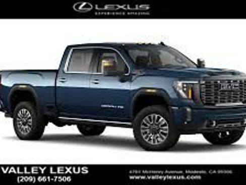 Used 2024 GMC Sierra 1500 Denali Ultimate image 10