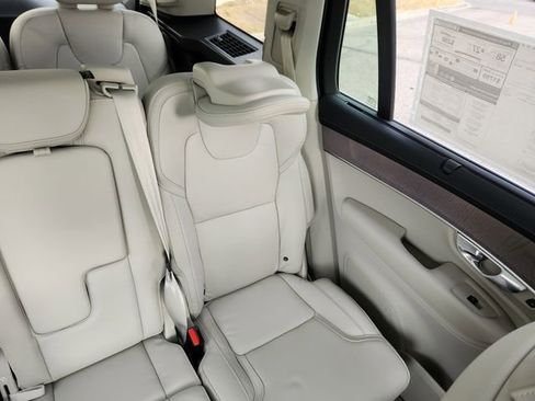 New 2026 Volvo XC90 T8 Ultra image 15