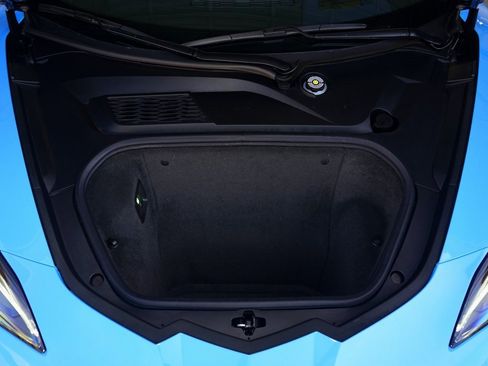 Used 2024 Chevrolet Corvette Stingray Premium Conv w/ Z51 Performance Package image 23