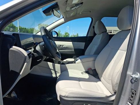 Used 2025 Hyundai Tucson SEL AWD/4WD image 13