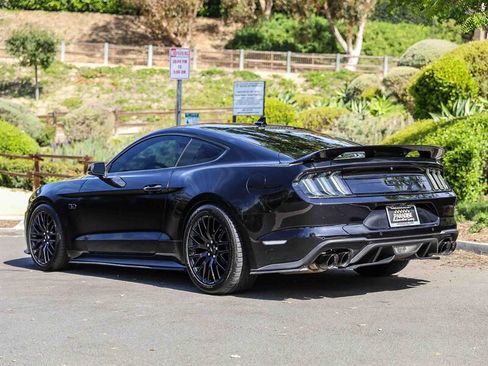 Used 2020 Ford Mustang GT Premium w/ GT Performance Package RWD image 3