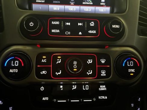 Used 2016 GMC Yukon SLT w/ Open Road Package AWD/4WD image 29