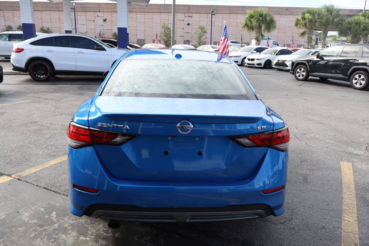Used 2022 Nissan Sentra SR w/ Electronics Package FWD image 5