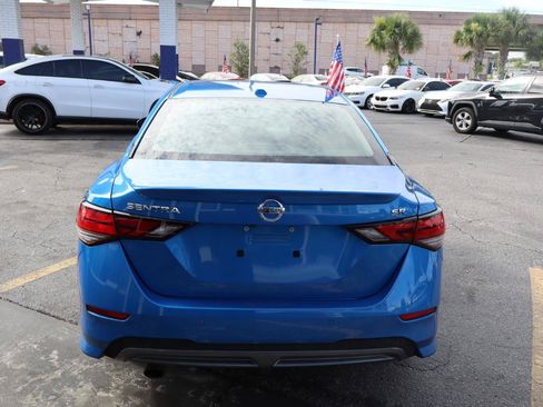 Used 2022 Nissan Sentra SR w/ Electronics Package FWD image 5
