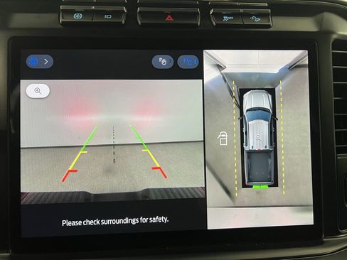 Used 2024 Ford F350 Lariat image 39