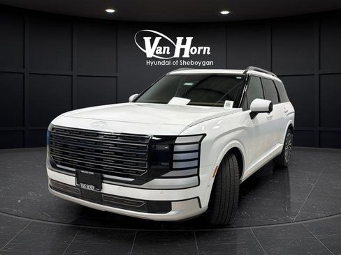 Used 2026 Hyundai Palisade Calligraphy image 3