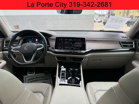 Used 2024 Volkswagen Atlas SEL Premium R-Line AWD/4WD image 6