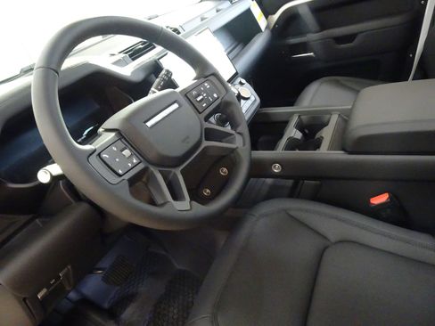 New 2026 Land Rover Defender 110 S image 18