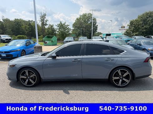 Used 2023 Honda Accord Sport image 3