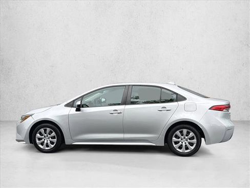 Used 2020 Toyota Corolla LE FWD image 8