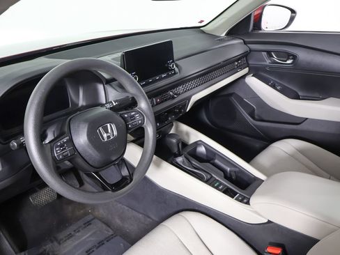 Used 2023 Honda Accord LX image 23