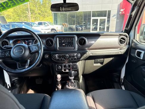Used 2020 Jeep Wrangler Unlimited Sport AWD/4WD image 11