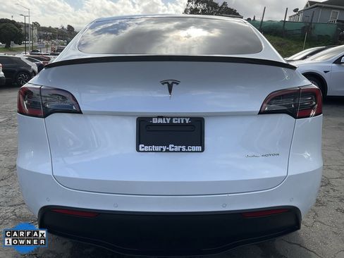 Used 2021 Tesla Model Y Long Range image 4