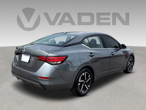 Used 2025 Nissan Sentra SV FWD image 21