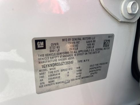 Used 2018 Cadillac XT5 Luxury w/ Driver Awareness Package image 20