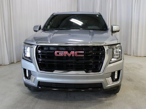 Used 2023 GMC Yukon SLE w/ Max Trailering Package image 2