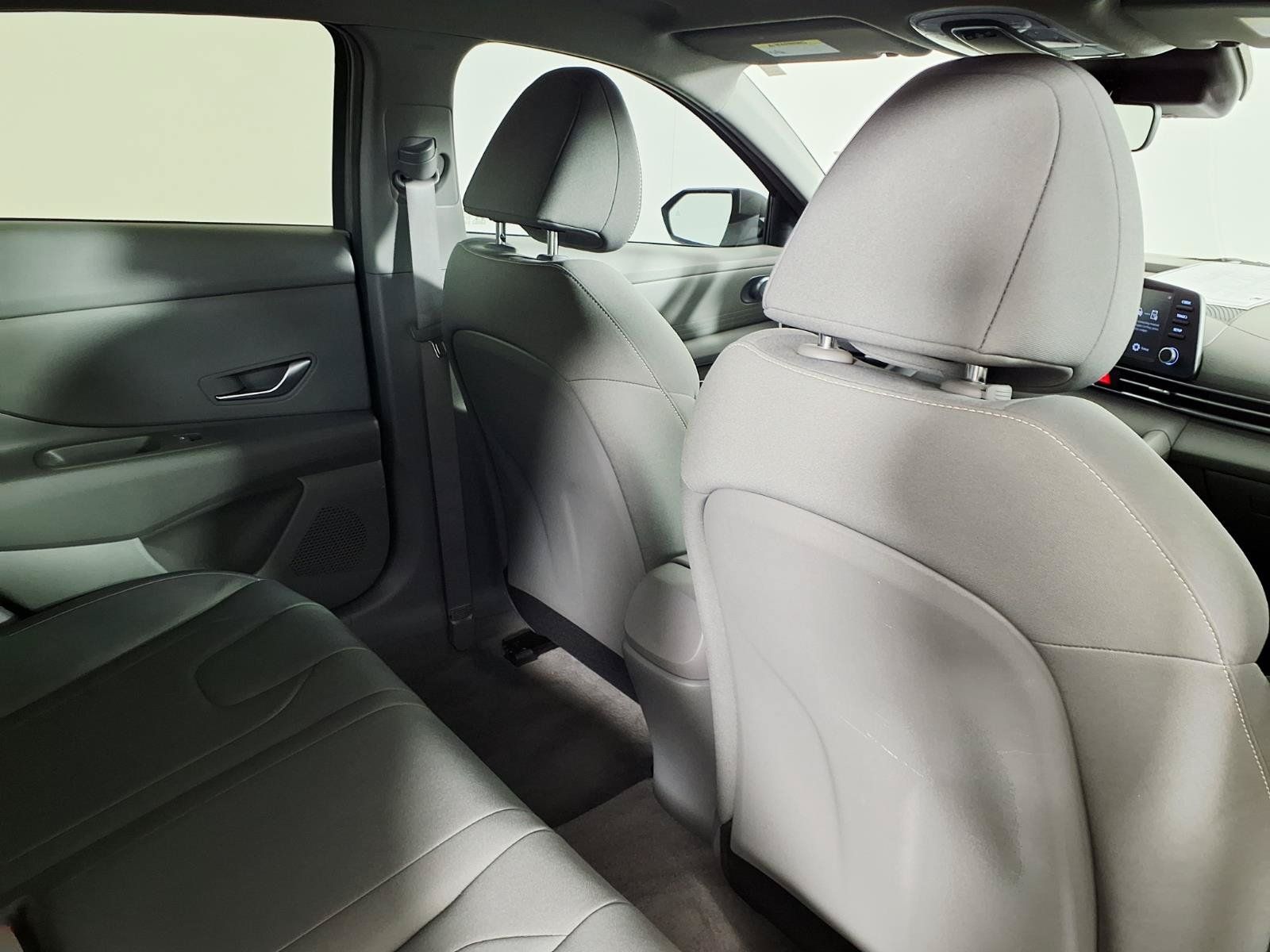 Certified 2023 Hyundai Elantra SEL FWD image 11