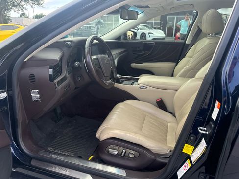 Used 2019 Lexus LS 500 w/ Interior Upgrade Package RWD image 5