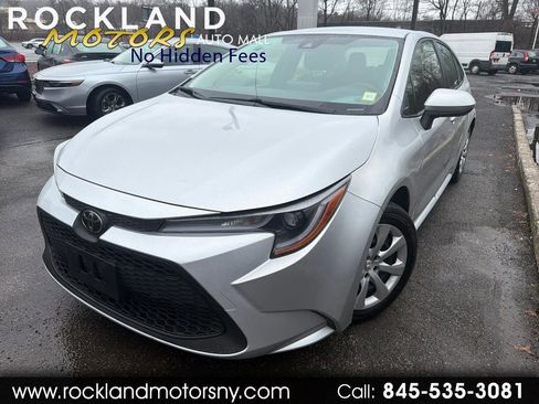 Used 2022 Toyota Corolla LE image 1