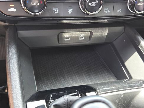 Used 2024 Honda Accord EX-L image 29