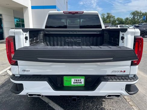 New 2026 GMC Sierra 1500 AT4 w/ AT4 Premium Package AWD/4WD image 9