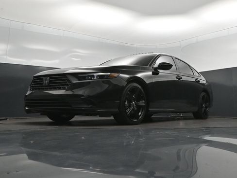 Used 2023 Honda Accord Sport image 38