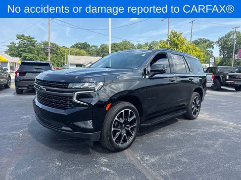 Used 2022 Chevrolet Tahoe RST w/ Luxury Package AWD/4WD image 2