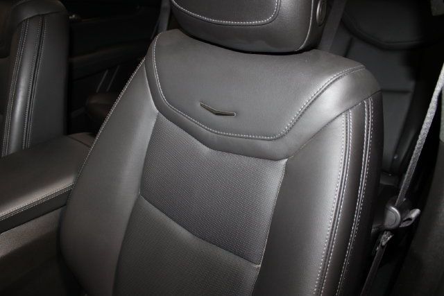 Used 2025 Cadillac XT5 Premium Luxury w/ Technology Package AWD/4WD image 8